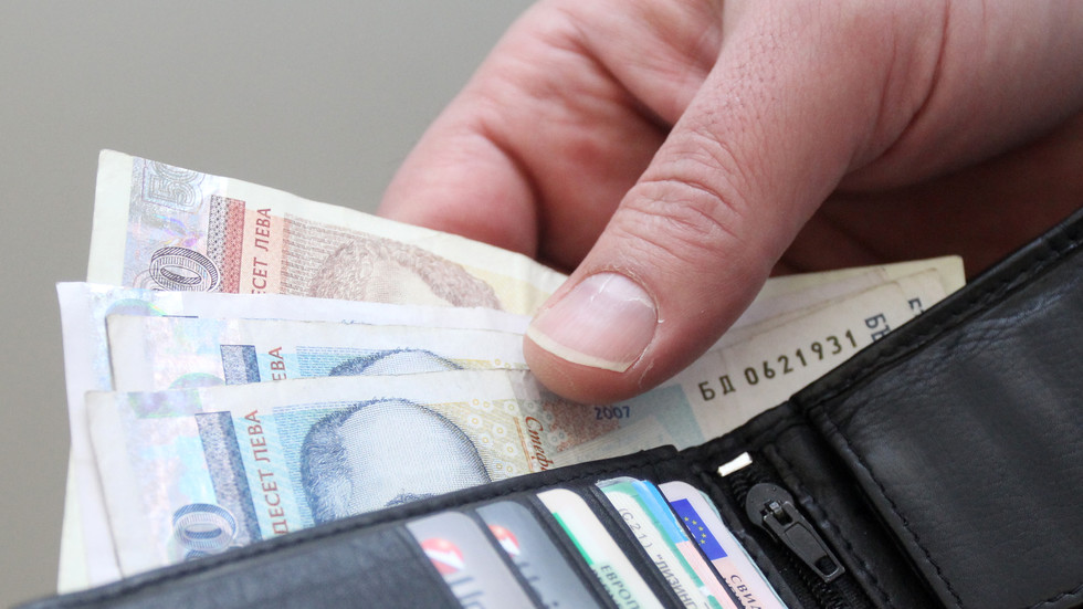 Министерският съвет увеличи двойно дневните пари при командировка в България