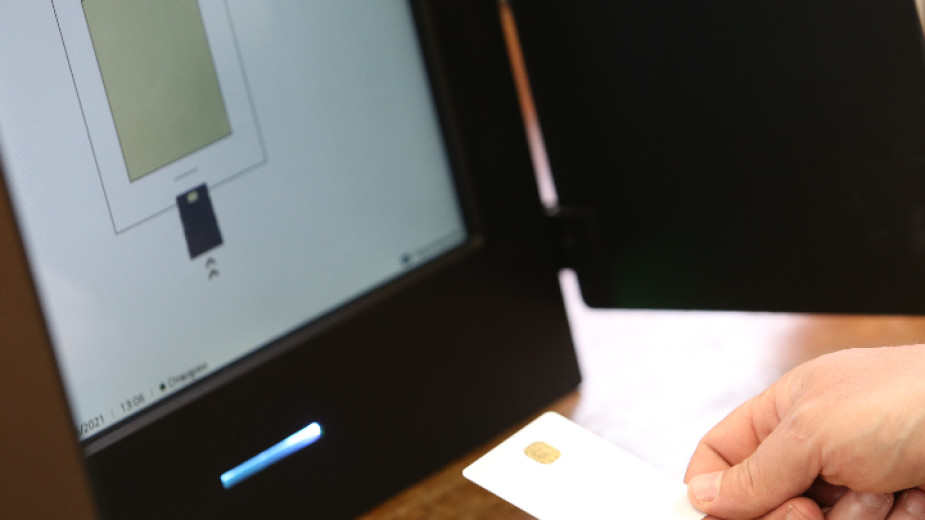 ВАС постанови решение в подкрепа на електронния подпис в изборния процес