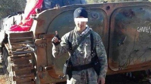Снимки с военна униформа не стигат – младеж е оправдан и на втора инстанция за тероризъм