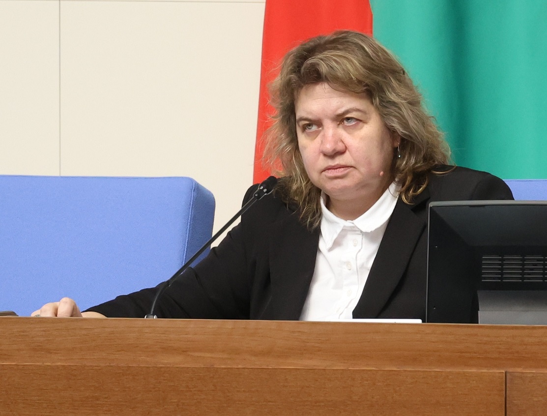 Парламентът няма да се занимава с искането за референдум – Киселова го върна на Радев като недопустимо