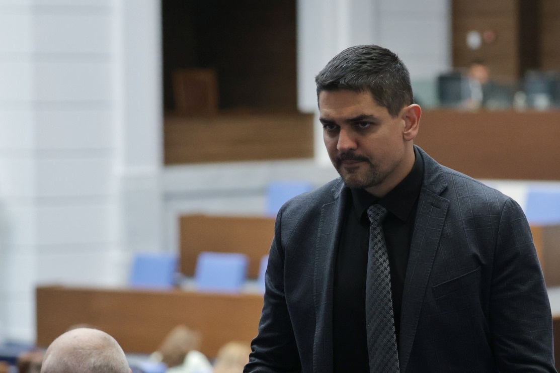 Радостин Василев е оправдан за принуда