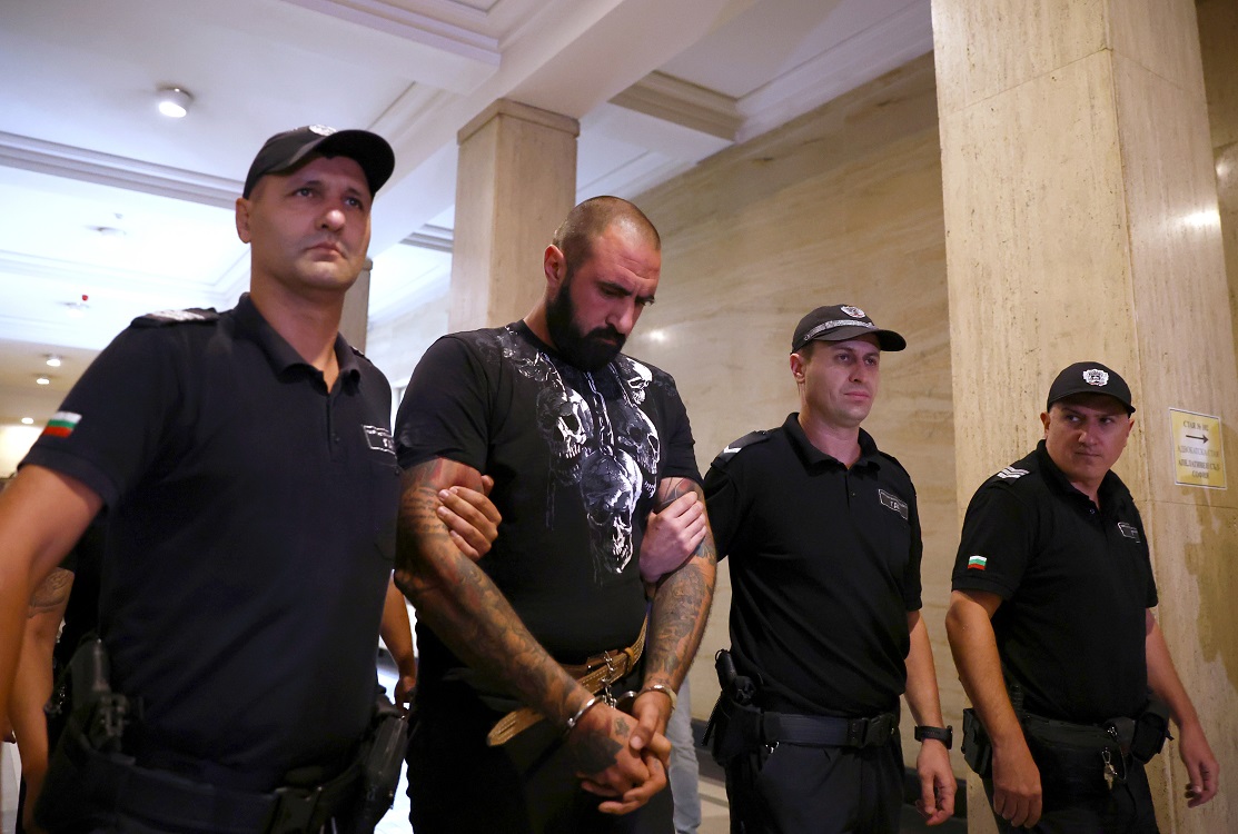 Доживотен затвор без замяна за тройния убиец от Лозен